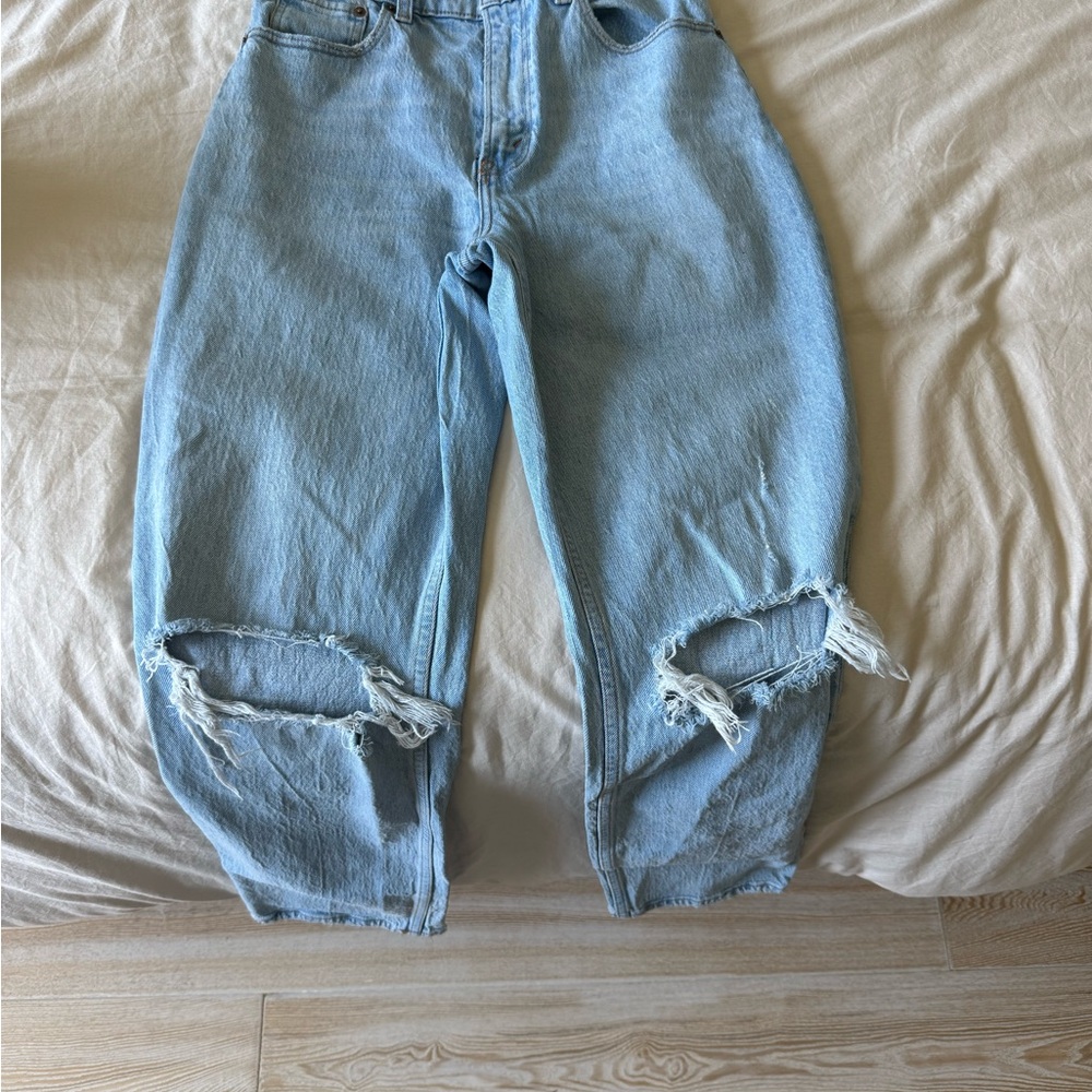 Abercrombie & Fitch Distressed jeans | curve love size 27